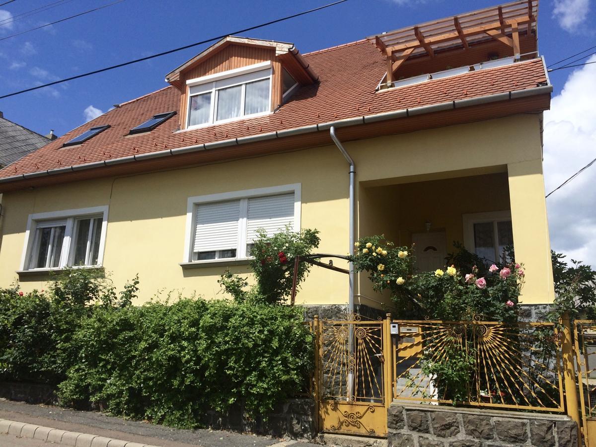 Fejedelem Vendeghaz Appartement Eger Buitenkant foto